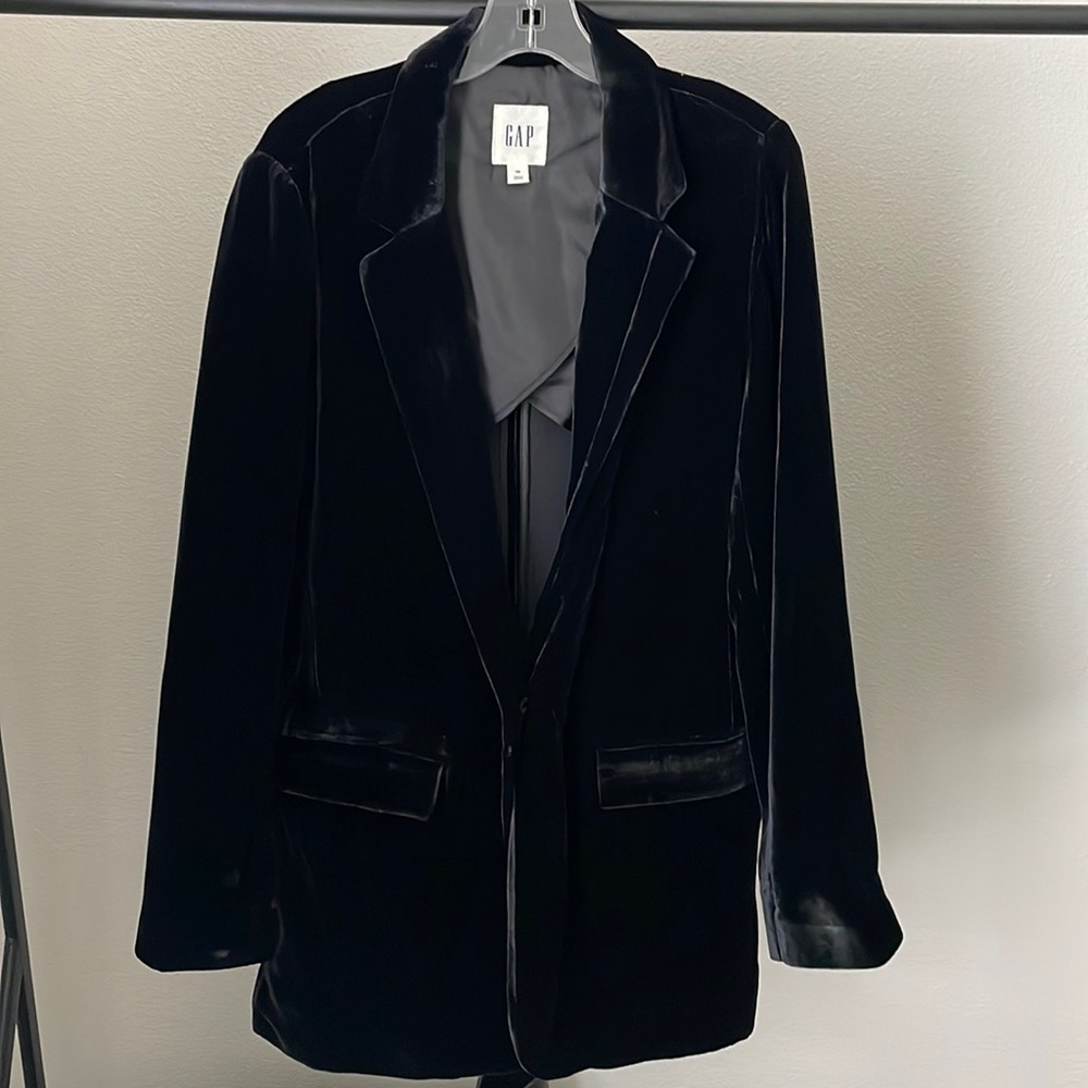 Gap velvet blazer